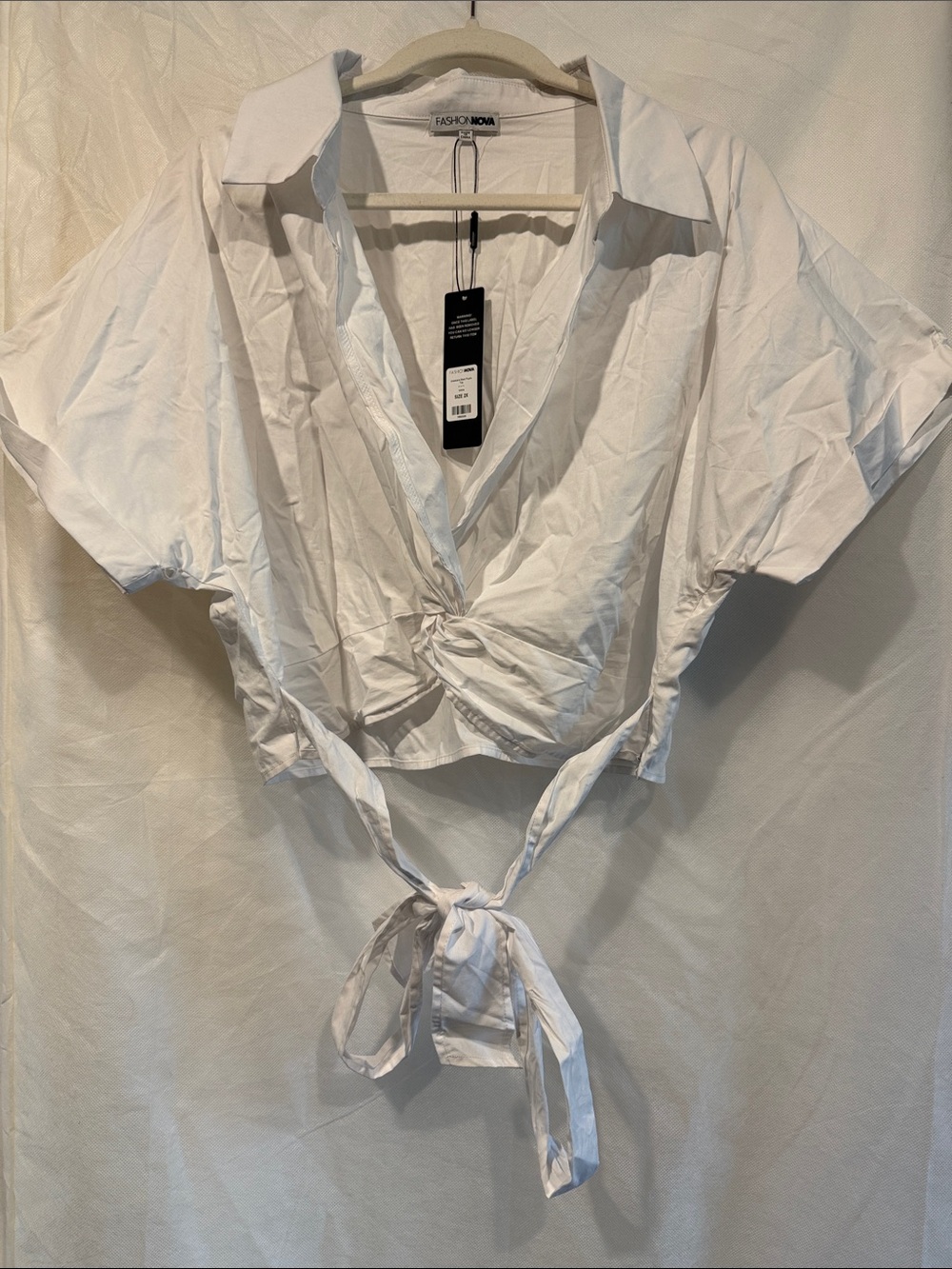 Fashion Nova 2X White Weekend Best poplin Top.